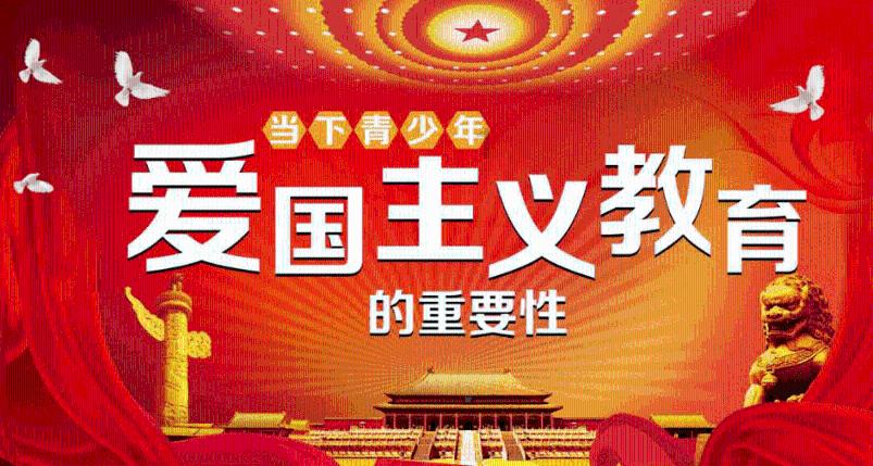 奔驰车插队引擎盖被砸出坑?当地公安回应